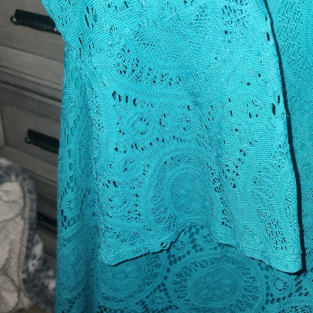 Dress - Picture 3 of 3